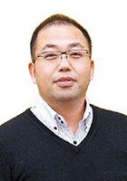 担当者写真