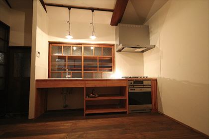 築50年の思い出はそのままに雰囲気を壊さないキッチンを造作